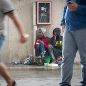 Włoskie diecezje przyjęły tysiące migrantów
