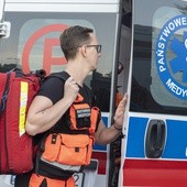 Śląskie. Ratownicy medyczni z różnym zdaniem na temat kamizelek nożoodpornych