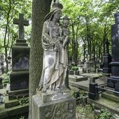 Diecezja nie zamyka cmentarzy