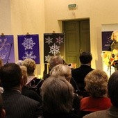 Znakomity koncert w wykonaniu Ryszarda Wolbacha (na zdjęciu) i gitarzysty Krzysztofa Misiaka towarzyszył otwarciu wystawy