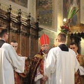 Liturgii Wielkiego Tygodnia w katedrze będą przewodniczyli księża biskupi.