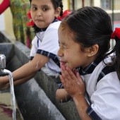 Dziewczynki w Nepalu niechciane?