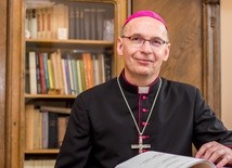 Biskup Janusz Ostrowski