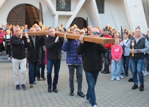 Droga Krzyżowa ulicami cz. 2
