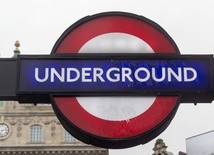 Ewakuacja stacji metra w centrum Londynu
