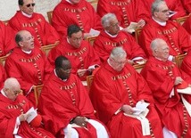 Więcej kardynałów na kolejnym konklawe?