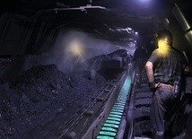 Katowice. Spór o sposób wygaszania górnictwa. Związki przygotują nową umowę z rządem