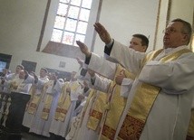 Kochać i służyć - list do kapłanów