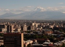 ErewańZ Araratem w tle