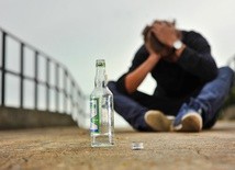 Szumowski: Analizujemy sprawę przymusowego leczenia alkoholików