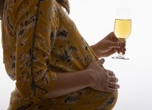 Dr Małgorzata Klecka: Najbezpieczniejsza dawka alkoholu w ciąży to… zero