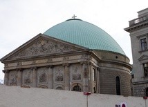 Berlin: Delegatki episkopatu opuszczają „drogę synodalną”