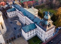 Kuria w Katowicach: jest zgoda dla proboszczów na odprawianie czterech mszy w dni świąteczne 