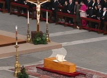Godzina, która połączyła Polaków