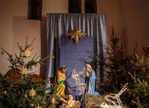 Strzegowo. Bożonarodzeniowa szopka w kościele parafialnym