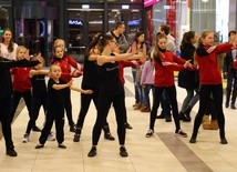 Taneczny flash mob w Elblągu