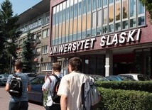 Katowice. Aplikacja "Connect UŚ". Studenci Uniwersytetu Śląskiego mają własny komunikator