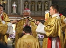 - Ojcze, który znasz serca, spraw, aby ten Twój sługa, którego wybrałeś na biskupa, kierował świętym ludem Twoim - modlił się bp Piotr Libera w czasie liturgii święceń bp. Milewskiego
