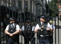 W. Brytania: Wzrasta liczba zgłoszeń dotyczących radykalizacji