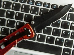 Policjanci uderzyli w pedofilów