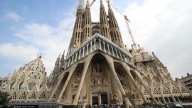 Sagrada Familia otrzyma nowe wieże Ewangelistów
