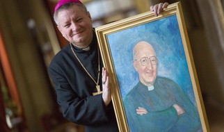 Bp Wodarczyk: W sprawie ks. Franciszka Blachnickiego czekamy ze spokojem na wyniki śledztwa IPN 