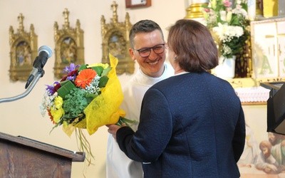 Pod Jej macierzyńskim płaszczem