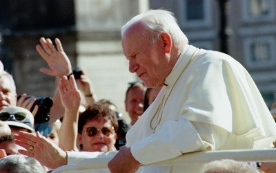 Papież Franciszek odprawi Mszę św. w 100. rocznicę urodzin św. Jana Pawła II