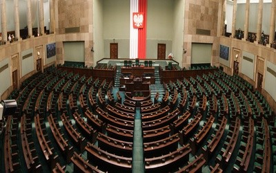 Sondaż: Sześć partii w Sejmie, KUKIZ na podium