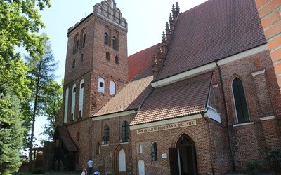 Czerwony kościół w przededniu modernizacji