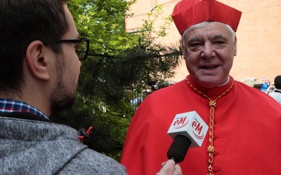 Kard. Müller: Papieżem jest Franciszek, Benedykt XVI to biskup emeryt