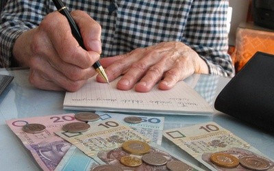 Minister Maląg: Kolejna grupa seniorów otrzyma dziś 14. emeryturę