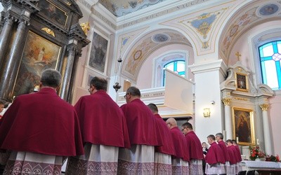 Inauguracja Kapituły Kolegiackiej św. Michała i instalacja kanoników gremialnych. Kolegiata św. Bartłomieja