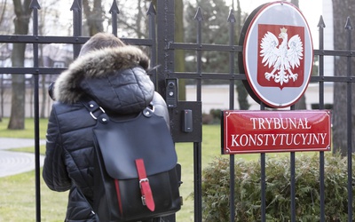 TK w sprawie badania statusu sędziego