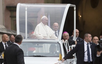 Papież w drodze na Jasną Górę