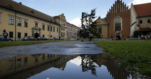 Kuria Metropolitalna komentuje zmiany w Biurze Prasowym Archidiecezji Krakowskiej