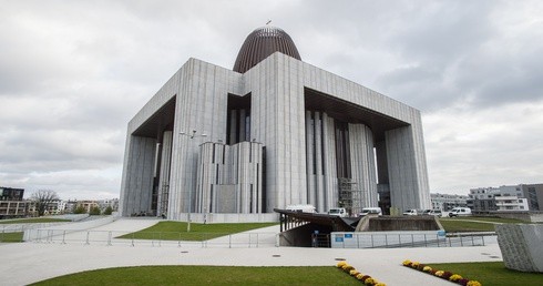 "Pomoc dla Ukrainy”. Zbiórki darów, modlitwa i gesty solidarności parafii w archidiecezji warszawskiej