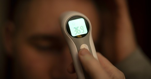 Obie choroby mają poczatkowo objawy podobne do grypy