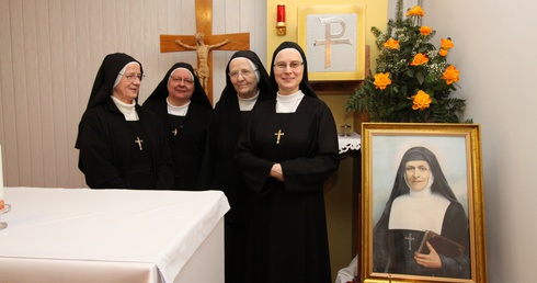 Siostry Misjonarki Świętej Rodziny w Mławie modlą się o jedność Kościoła i naszych rodzin.