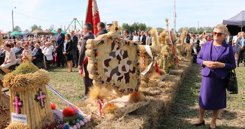 Bogu za plony, ludziom za trud