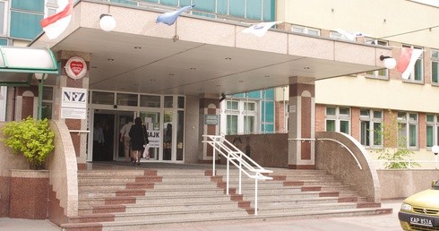 "Pierwszy szok związany z epidemią minął, najwyższy czas na otwieranie ochrony zdrowia"