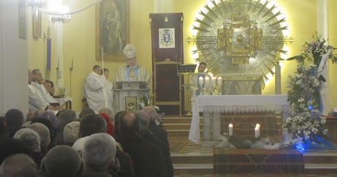 Bp Piotr Libera przewodniczył uroczystościom odpustowym na zakończenie Oktawy Niepokalanego Poczęcia NMP