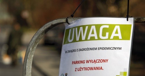 Jakie ograniczenia wprowadzone w związku z koronawirusem mogą zniknąć po majówce?