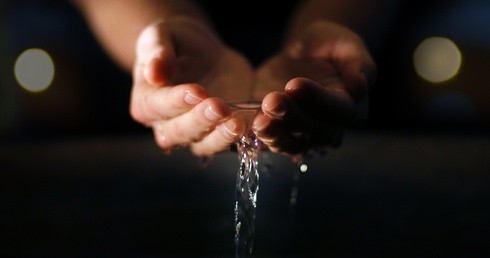 Wielkanoc w USA: Coraz więcej nowoochrzczonych