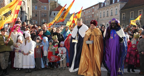 Orszaki Trzech Króli 2021 - kreatywnie i osobiście. Znajdź własną drogę do stajenki