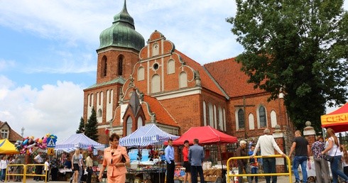 Osiem wieków z wiarą