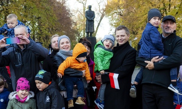 W całym kraju obchody 101. rocznicy odzyskania niepodległości