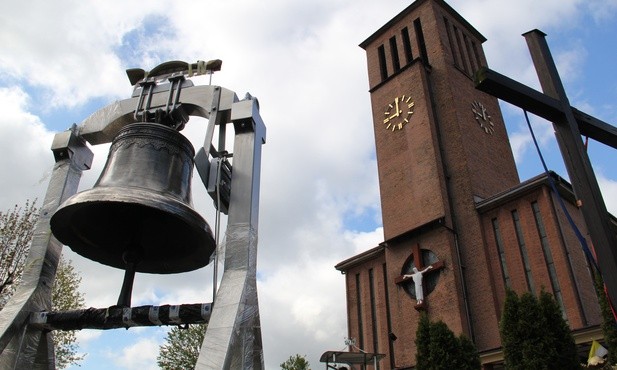 Prezydium Episkopatu prosi, by 11 listopada w kościołach zabiły dzwony  