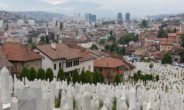 W Sarajewie 20 lat po wojnie