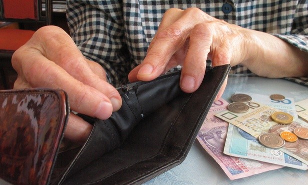 Rafalska: Przyszłoroczny wskaźnik waloryzacji rent i emerytur wyniesie 3,24 proc.